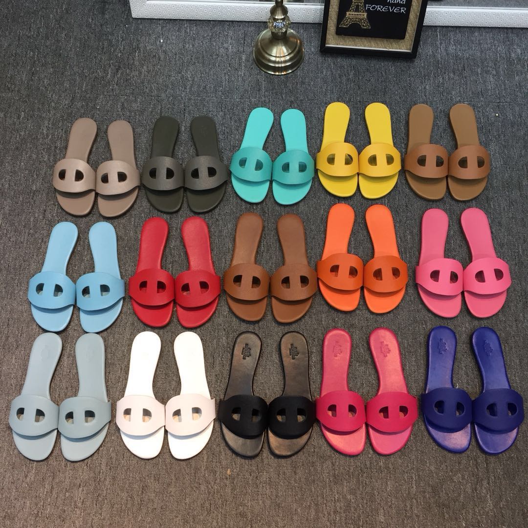 รองเท้าแตะ hm lisboa sandal สอบถามไซส์ได้ค่ะสต็อคของเปลี่ยนตลอด