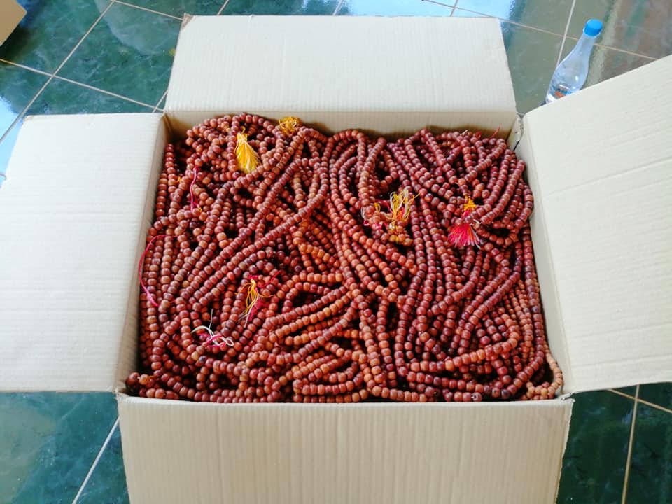 ประคำ สร้อยคอ ไม้สัก (ขายปลีก ขายส่ง) (ขนาด8มิลิเมตร​ 108เม็ด​​ ยาว​ 42ซม)
