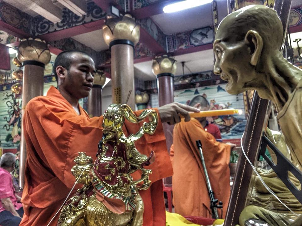 เหรียญมังกรคู่ เซียนแปะ วัดศาลเจ้า ด้านหลัง ยันต์10กา และ ไฉ่ซิ้งเอี๊ยะ(ท้าวเวสสุวรรณ) รับทรัพย์ร่ำรวย เนื้อทองแดง ปี2561 #รับประกันแท้