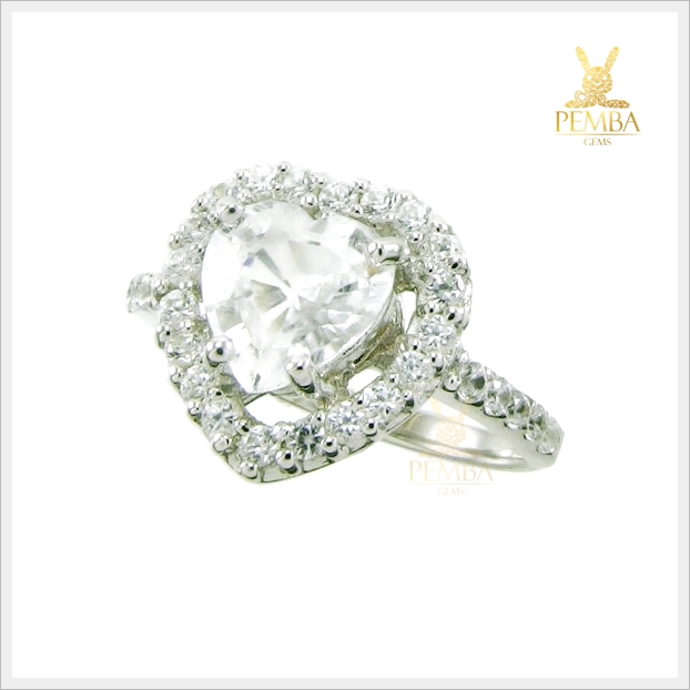 แหวนเพทายขาว สวยโดดเด่น เพิ่มเสน่ห์น่าหลงใหล แหวนพลอยแท้