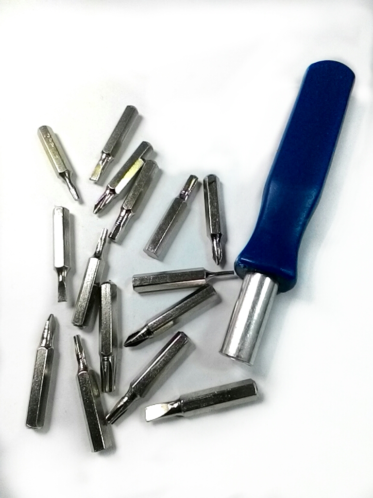 ชุดไขควงอเนกประสงค์ขนาดเล็ก