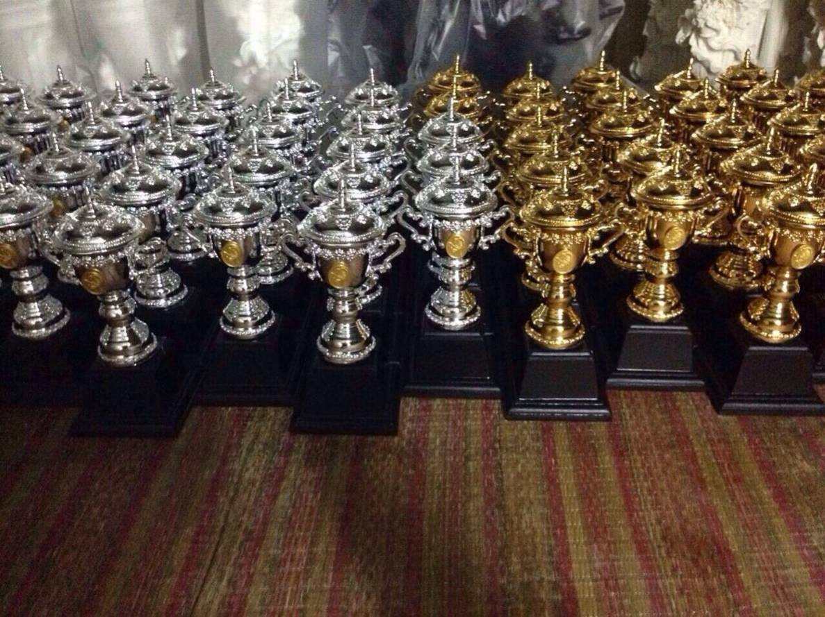 รับปั้นพระ หล่อพระเรซิ่น หล่อถ้วยรางวัล ปั้นขึ้ผึ้ง