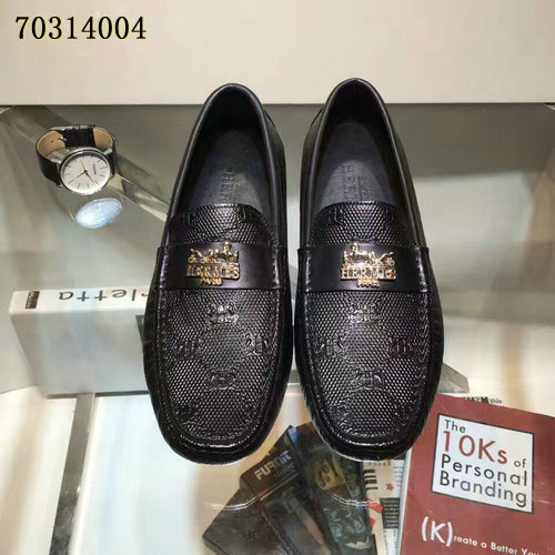 hm men แบบอีกเยอะกดดูด้านในค่ะ size 38-44 ,45-46 มีบางแบบ