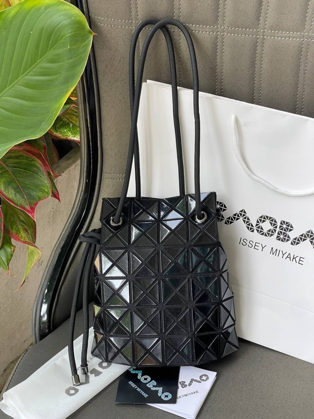 Baobao Issey Miyake Wring Small Bag (แอดไลน์ก่อนสั่งซื้อ)