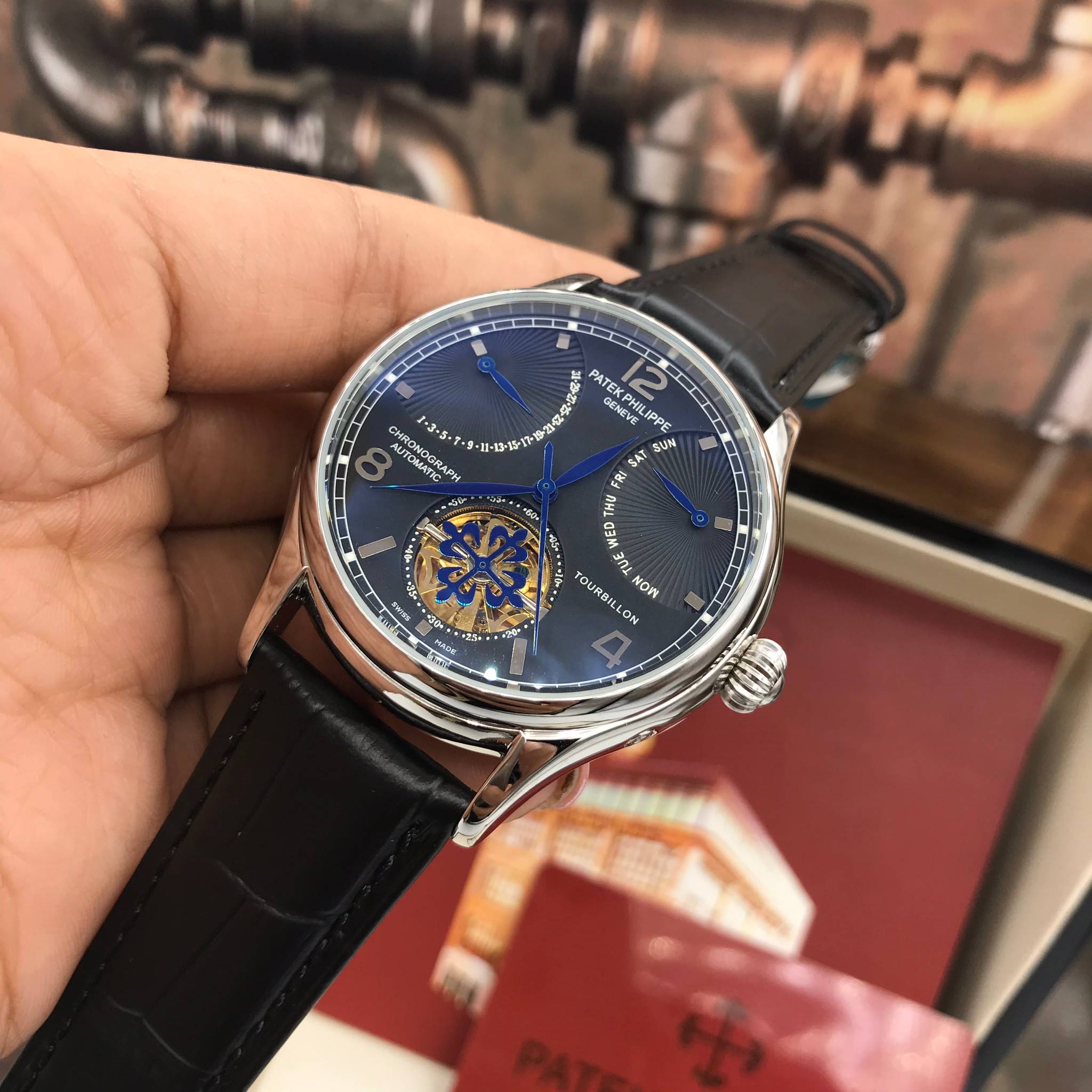 นาฬิกา Patek Philippe สีเงิน หน้าดำ งานเกรด Top Mirror Swiss สายหนังดำ