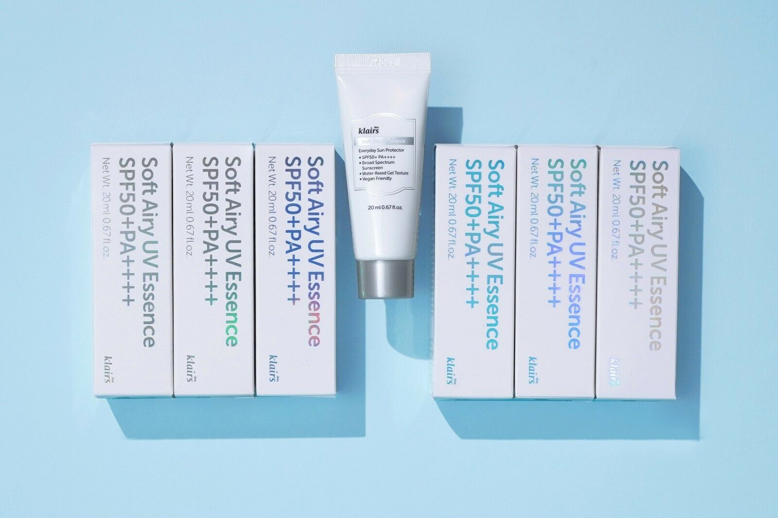 (ของแท้ ฉลากไทย 20mL) Dear Klairs Soft Airy UV Essence SPF 50 PA ++++ ครีมกันแดดสำหรับผิวแพ้ง่าย Water Base เนื้อกึ่งเจล เกลี่ยง่าย ให้ความรู้สึกบางเบาและไม่เหนอะหนะ กันแดดได้ดีเยี่ยมทั้ง UVA และ UVB