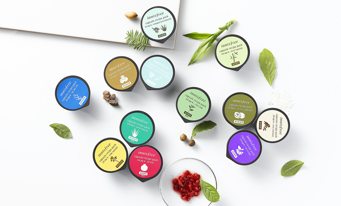 Innisfree Capsule Recipe Pack 10mL #Volcanic Cluster มาส์กแบบล้างออก มาส์กแร่ถ่านภูเขาไฟจากเกาะเชจูช่วยในการดูดซับความมันส่วนเกิน และสิ่งสกปรกอุดตันตามรูขุมขน ชำระล้างรูขุมขนได้อย่างล้ำลึก ผลัดเซลล์ผิวเก่า เพิ่มความชุ่มชื้นให้กับผิว ทำให้ผิวสุขภาพดี