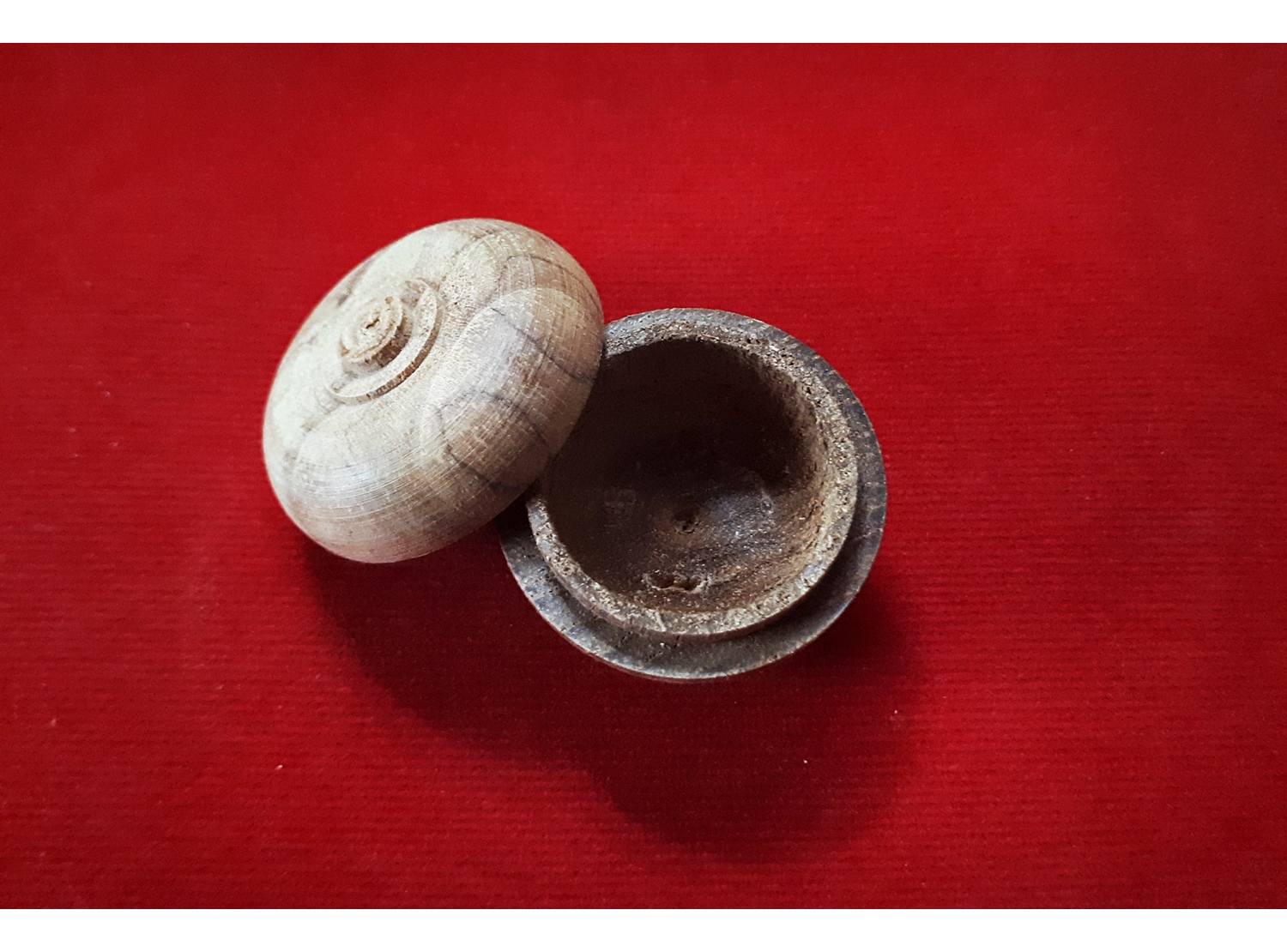 ตลับไม้ ขนดเหรียญบาท - ใส่แป้ง ใส่สีผึ้ง วัตถุมงคล (ขายปลีก ขายส่ง)