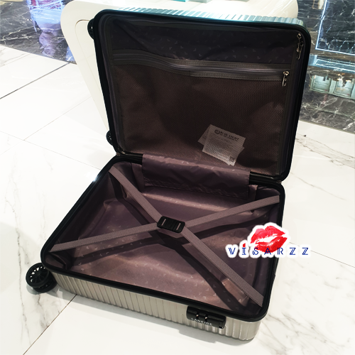 สินค้าพรีเมี่ยม Laneige กระเป๋าเดินทางไฟเบอร์ 20" 4 ล้อลากได้ 360องศา สีบรอนซ์เซาะร่องรูปแบบคล้ายกระเป๋าอลูมิเนียม ดูหรูหรา แต่ทนทานและน้ำหนักเบากว่ามากๆ ค่ะ