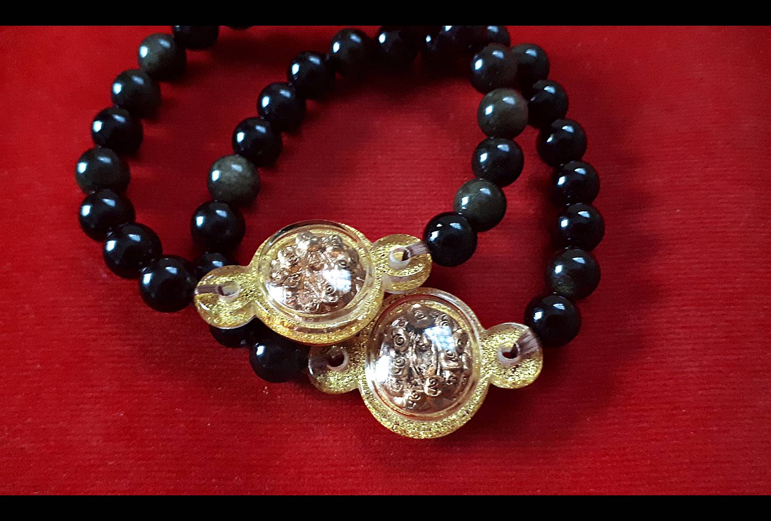 สร้อยข้อมือ+เหรียญศิวลึงค์ (11รุ่ม1) หลัง โยนี (พ่อปู่แม่ย่าให้กำเนิด พลังงานจักรวาล) (ปลุกเสกที่ปราสาทนครวัดและเขาพนมกุเลน) ปี2562 #รับประกันแท้ - หลวงปู่อุดมทรัพย์(พระอาจารย์จ่อย ลูกศิษย์หลวงปู่หมุน วัดบ้านจาน) วัดเวฬุวัน