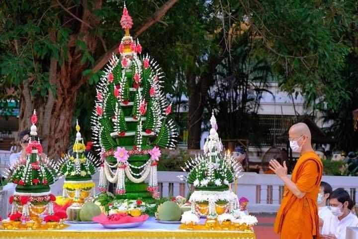 พระยอดขุนพล หลัง หนุมาน สี่กร ขี่สิงห์ #พิมพ์ใหญ่จัมโบ้ สีขาว เนื้อผงแก่ผงพุทธคุณ ปี2565 #รับประกันแท้ - หลวงพ่อเล็ก วัดท่าขนุน