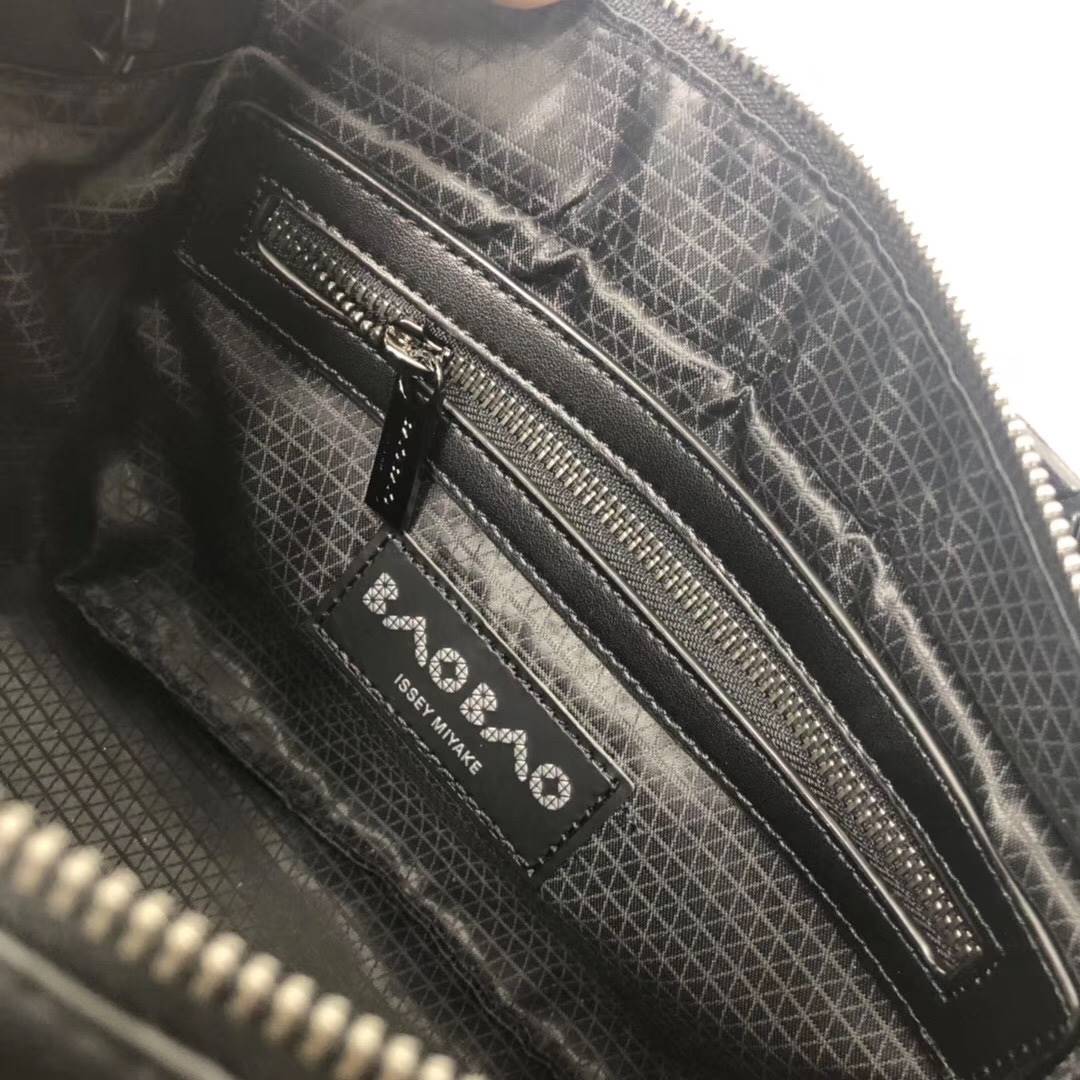 พร้อมส่ง กระเป๋า issey 29cm มีหลายสี