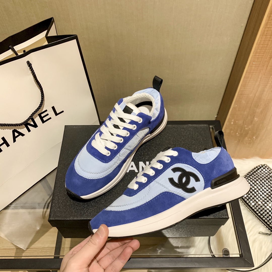 รองเท้า cn sneakers รุ่นใหม่ สอบถามไซส์ได้ค่ะสต็อคของเปลี่ยนตลอด