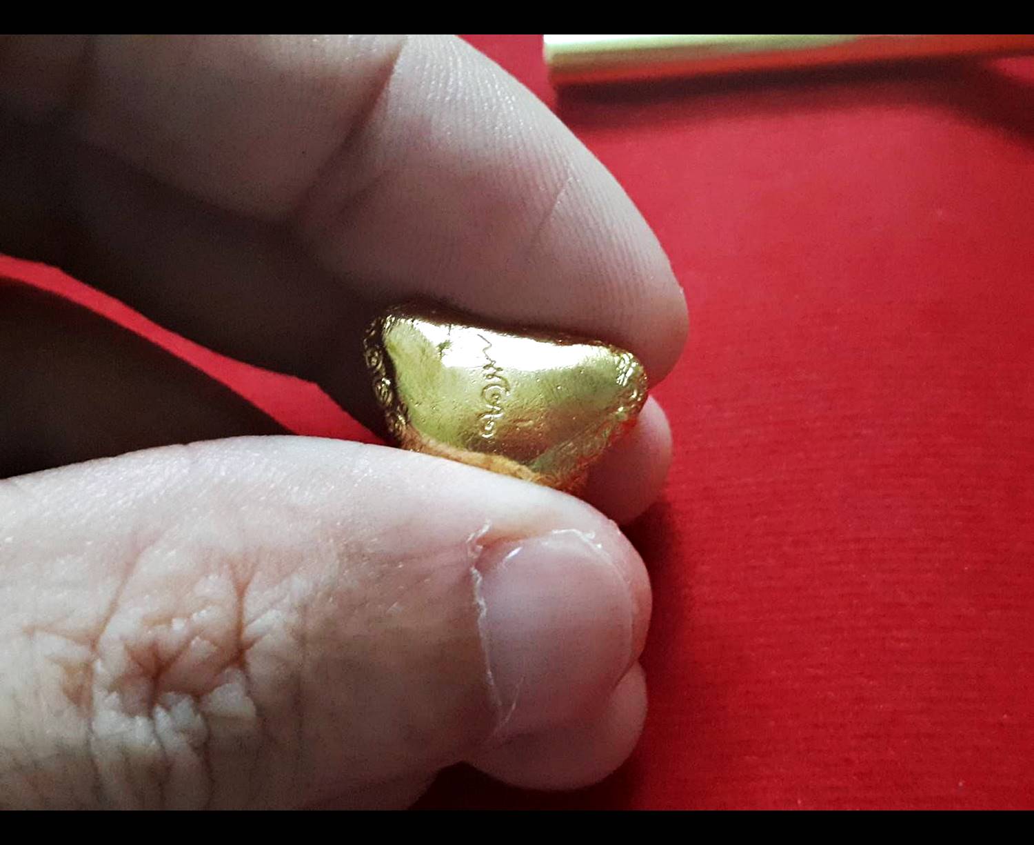 หลวงปู่พระสังกัจจายน์ จีวรลายดอกพิกุล(เข้าพิธีพลิกชีวิต) ปี2563