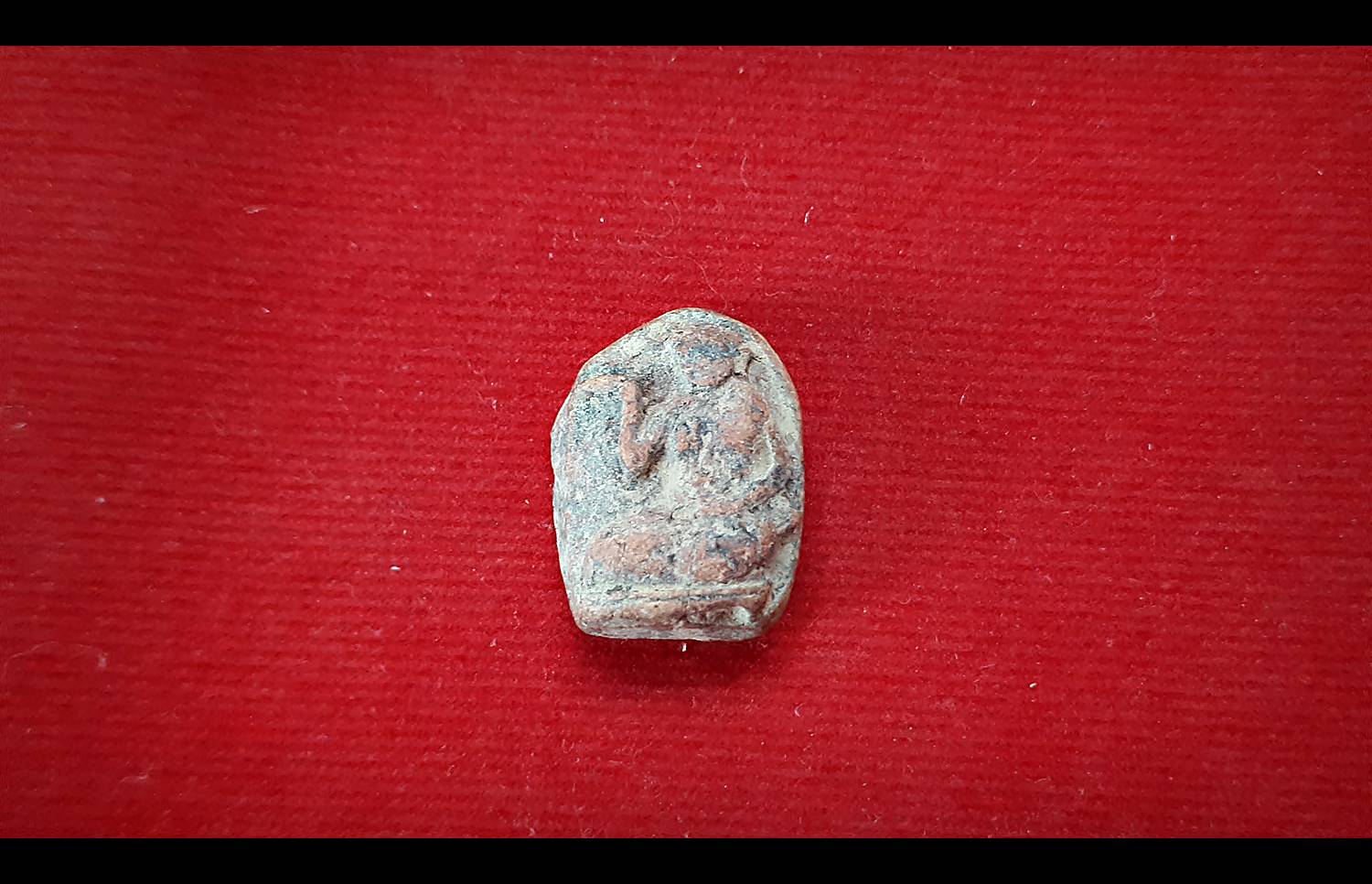 นากวัก เนื้อดิน (กรุแตก) หลวงพ่อแช่ม วัดตาก้อง จ.นครปฐม