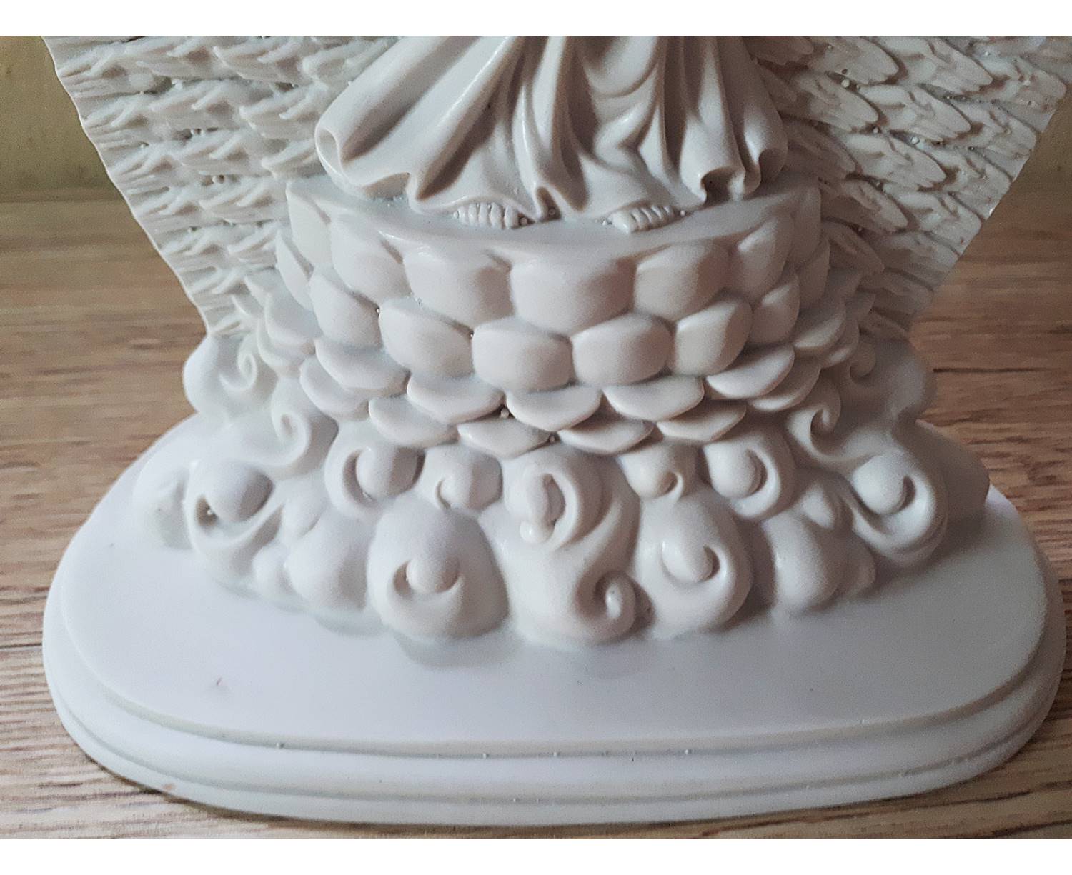 รูปหล่อ พระแม่กวนอิม พันกรพันมือ(สูง11นิ้ว ฐาน7นิ้ว) เนื้อเรซิ่นสีขาวงา - (ขายปลีก ขายส่ง)