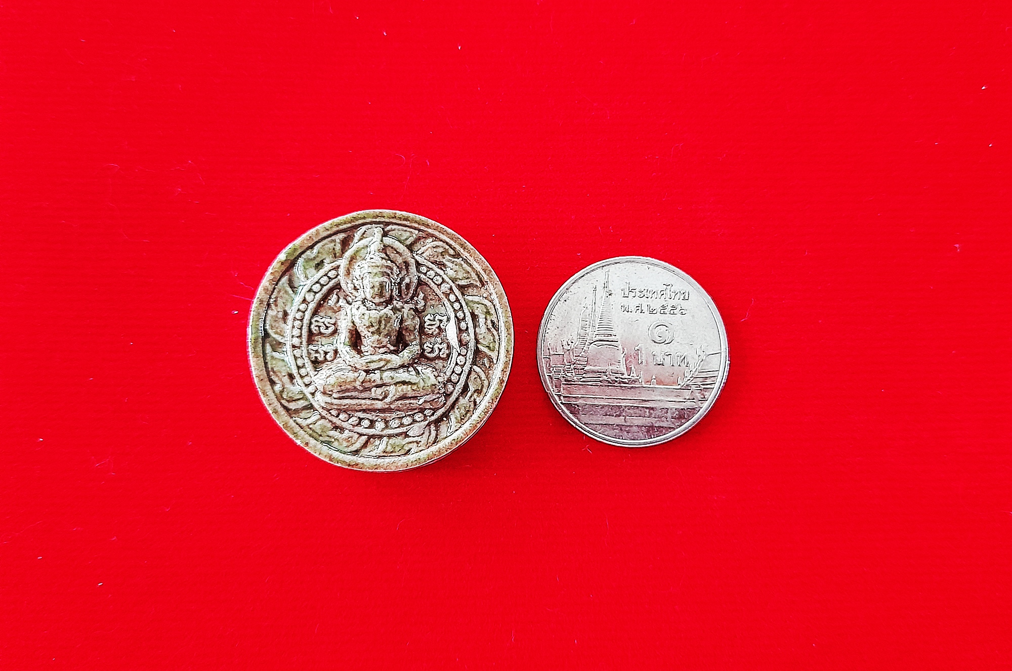 พระจักรพรรดิ ชัยมงคล เนื้อกระเบื้องเขียว สีเขียว เหนียวทรัพย์ ปี2550 พิธีใหญ่ #รับประกันแท้ - หลวงป๋า วัดหลวงพ่อสด ปลุกเสกทำวิชาธรรมกาย