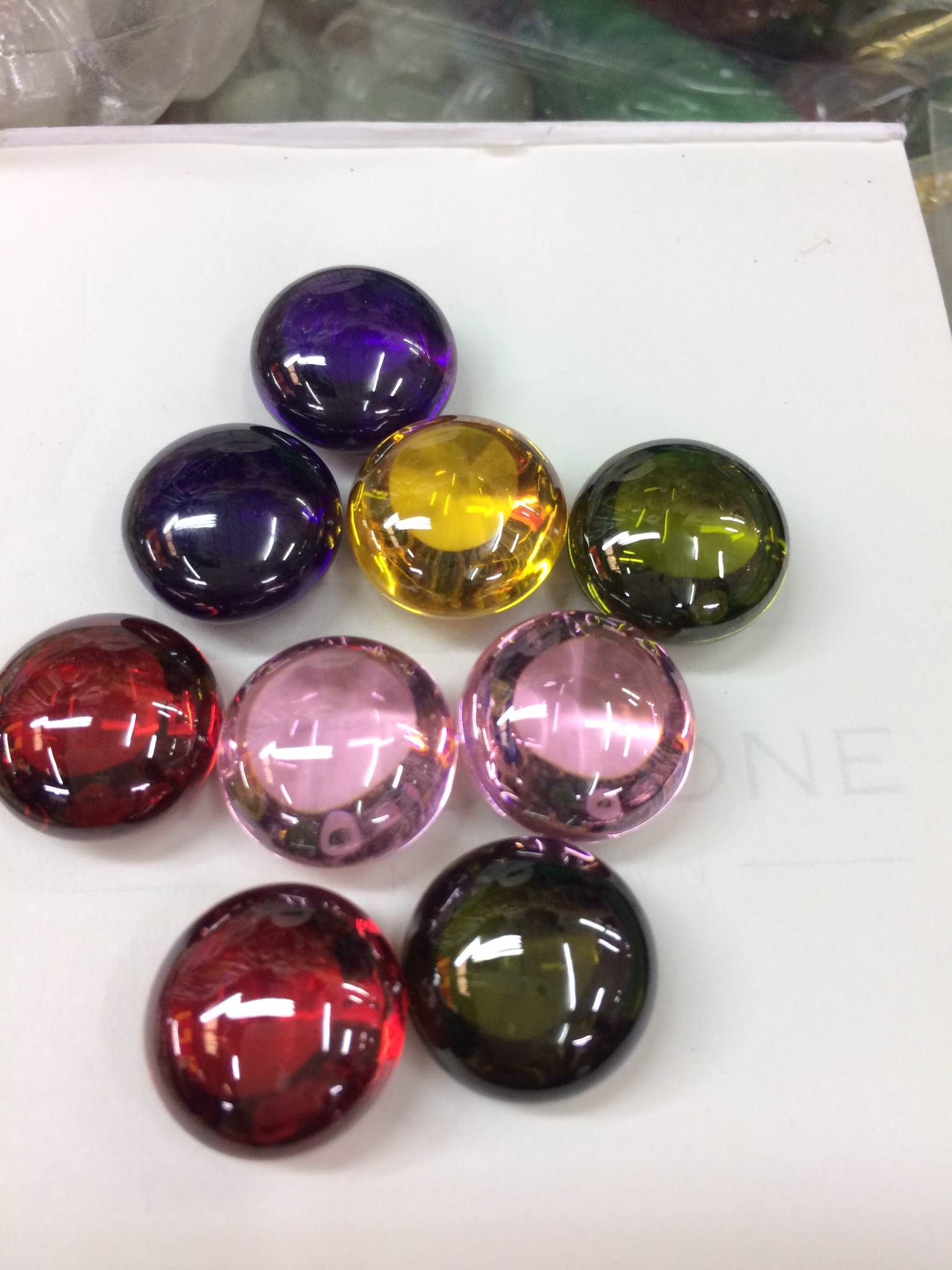 เพรชพญานาค แก้วพญานาค ทรงกระดุมกลม เม็ดขนาดเล็ก