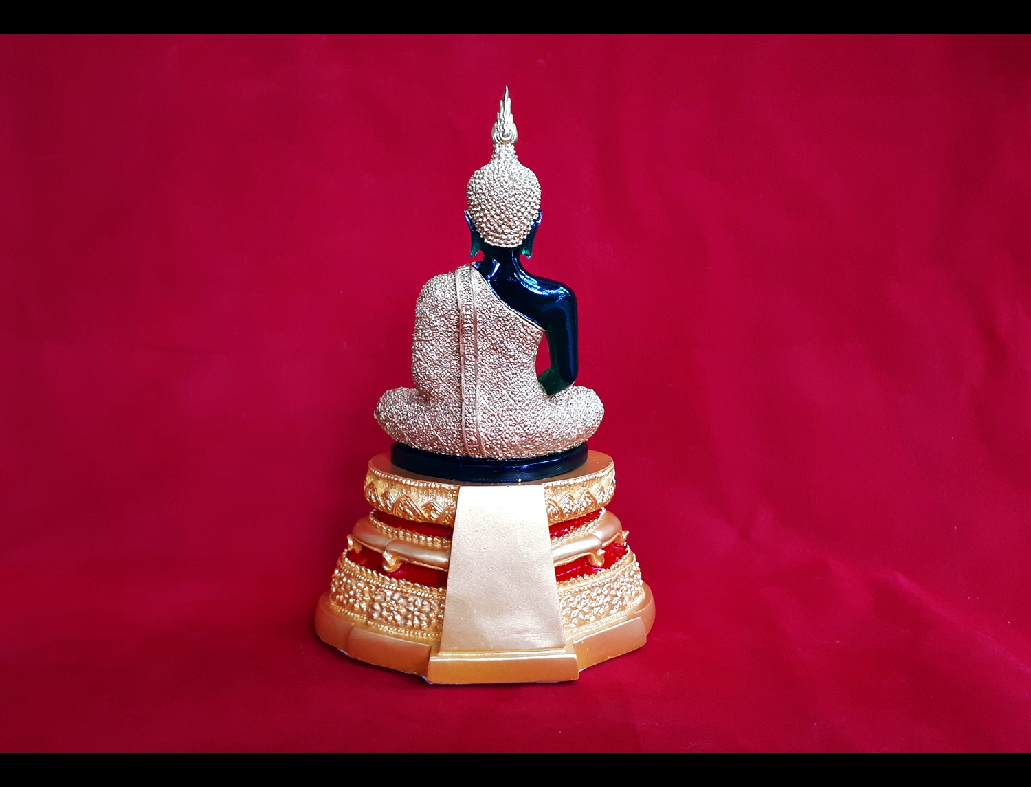 พระแก้วมรกต ฤดูฝน พระพุทธรูปบูชาขนาด 5 นิ้ว เนื้อเรซิ่น ลงสีทอง