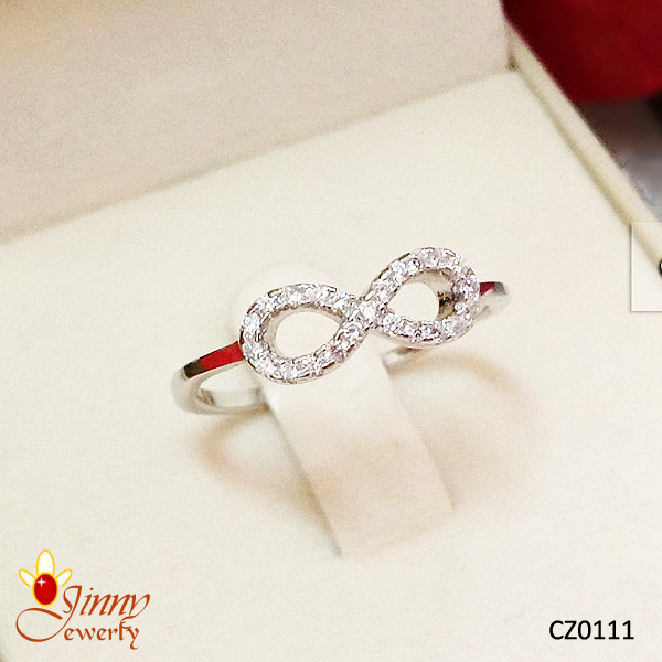 แหวนเงินแท้ Infinity ประดับเพชร cz