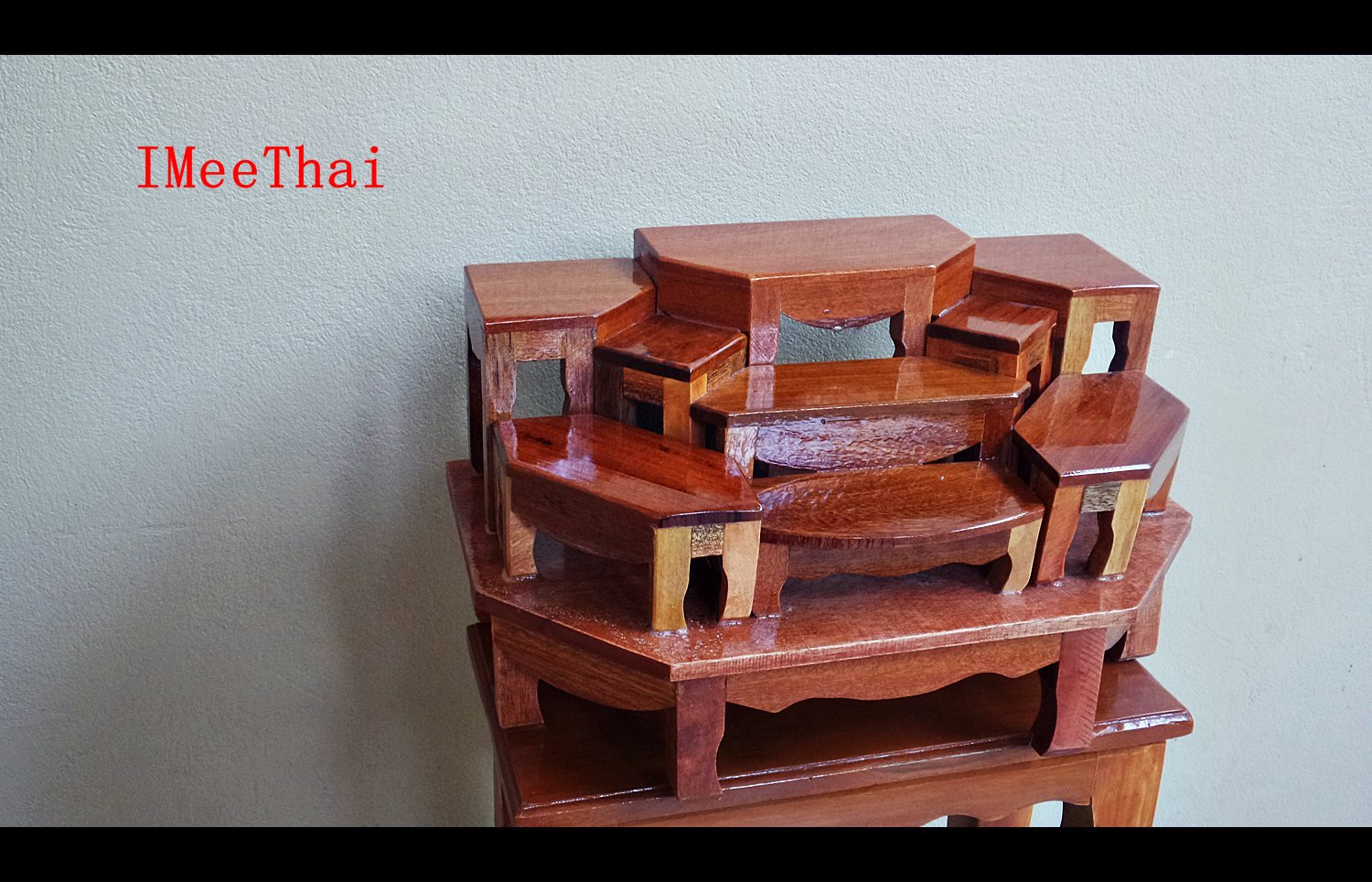 โต๊ะหมู่บูชา โต๊ะวาง พระเครื่องวัตถุมงคล ขนาดเล็ก ( ขนาด กว้างxยาวxสูง 20x34x20 ซม. )