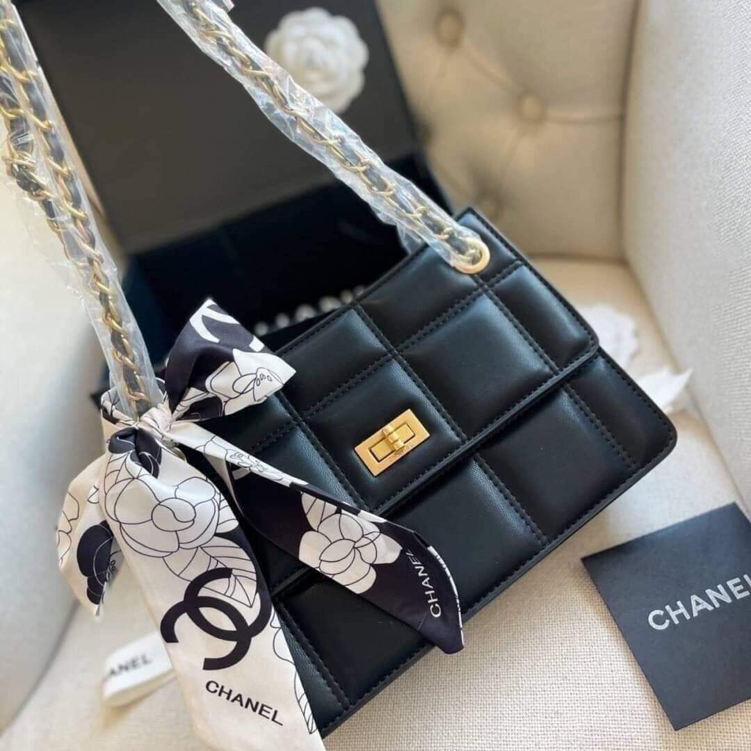 New Chanel Bag Medium (แอดไลน์ก่อนสั่งซื้อ)