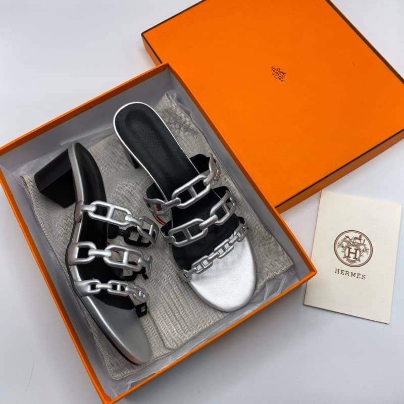 รองเท้าแตะ hm heel sandal มีหลายสี