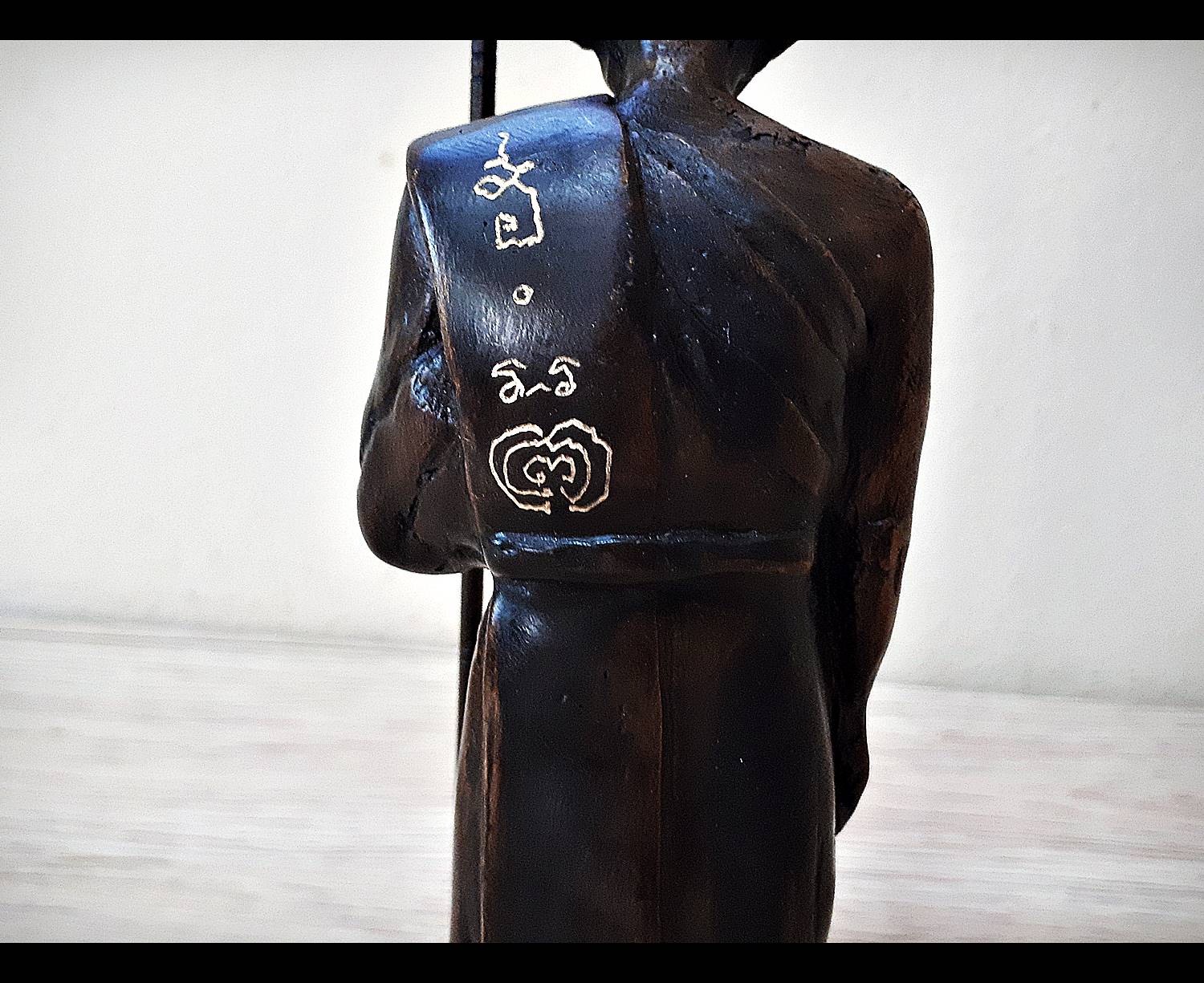 รูปหล่อ หลวงปุ่ศุข วัดปากคลองมะข่ามเฒ่า จ.ชัยนาท ยืนถือไม้เท้า เนื้อโลหะ (สูง7.5นิ้ว ฐาน4นิ้ว) ปี2561 #รับประกันแท้