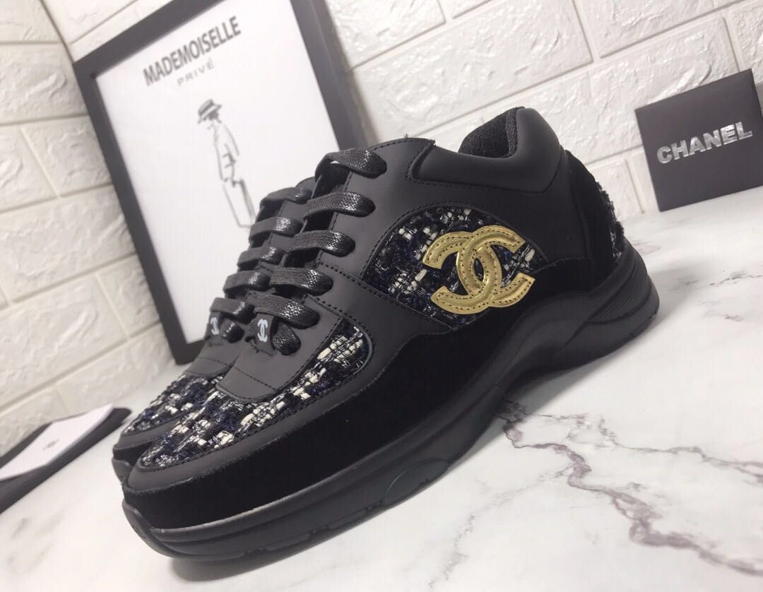 รองเท้าผ้าใบ cn sneakers รุ่นใหม่ สอบถามไซส์ได้ค่ะสต็อคของเปลี่ยนตลอด