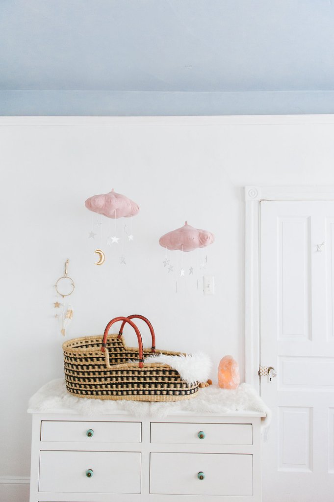 โมบายแขวนแสนน่ารัก Luxe Moon & Star Natural Dyed Cloud Mobile (Pink)