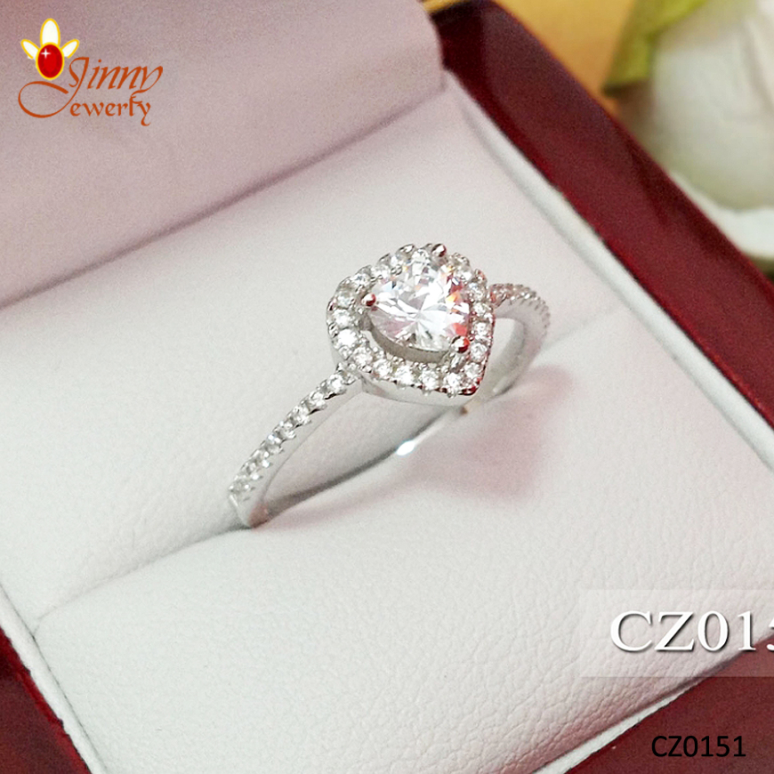 แหวนเงินแท้ รูปหัวใจประดับเพชร cz งานสวยละเอียด