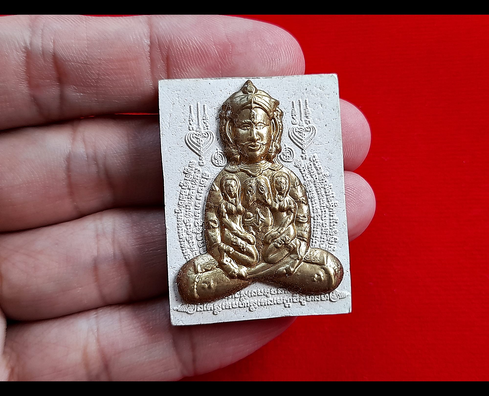 โครตขุนแผน พระเจ้าสร้างโลก (ด้านหน้ายันต์นะอกแตก นางล้อม) เนื้อผง ฝั่งตะกรุดเงิน1ดอก ฝั่งพลอย (เมตตา เสน่ห์ ลาภ) #รับประกันแท้ - หลวงปู่อุดมทรัพย์(พระอาจารย์จ่อย) วัดเวฬุวัน จ.ศรีสระเกษ จัดสร้างและดำเนินการปลุกเสก