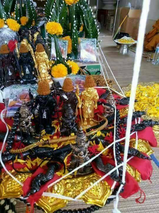 รูปหล่อ หลวงปู่หมุน วัดบ้านจาน (ขนาด6.5นิ้ว) เนื้อแร่เหล็กน้ำพี้ รุ่นปัญจะเศรษฐี ปี2560 #รับประกันแท้