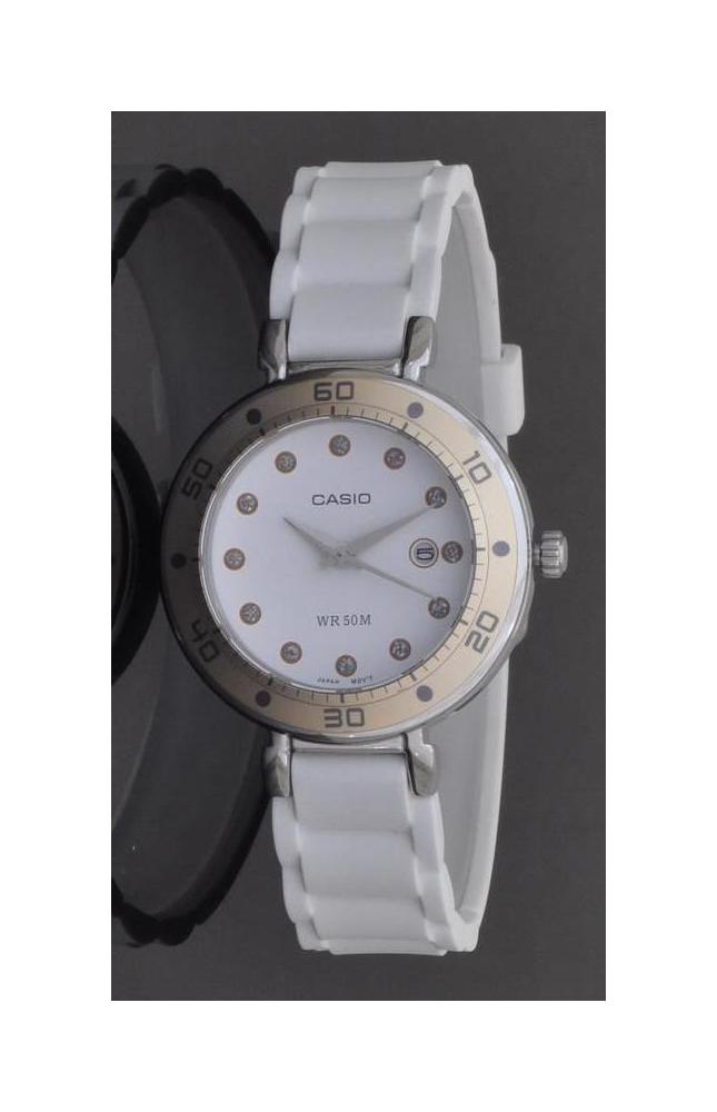 Casio Standard รุ่น LTP-1329-9E2VDF (สินค้าราคาพิเศษ ไม่มีกล่อง)