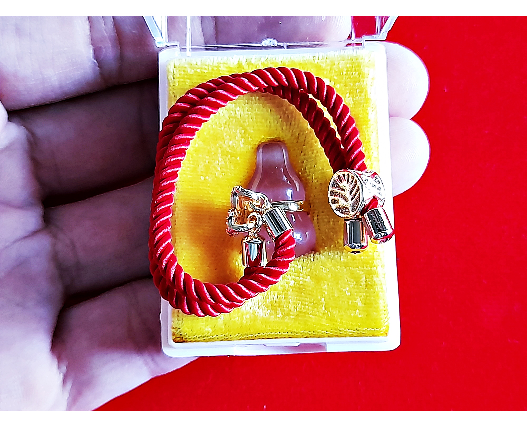 น้ำเต้า (สีชมพู) วัดปากน้ำภาษีเจริญ พร้อมเชือกร้อยข้อมือ - ปลุกเสก โดยวิชาธรรมกายสายหลวงพ่อสด #รับประกันแท้