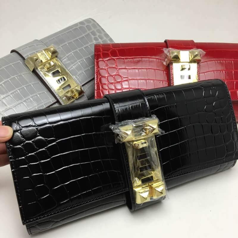 กระเป๋า hm medor croc clutch ลายหนังจระเข้ สีดำ แดง เทา