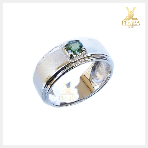 แหวนเขียวส่องแท้ เงินแท้925 ชุบทองคำขาว แหวนพลอยแท้