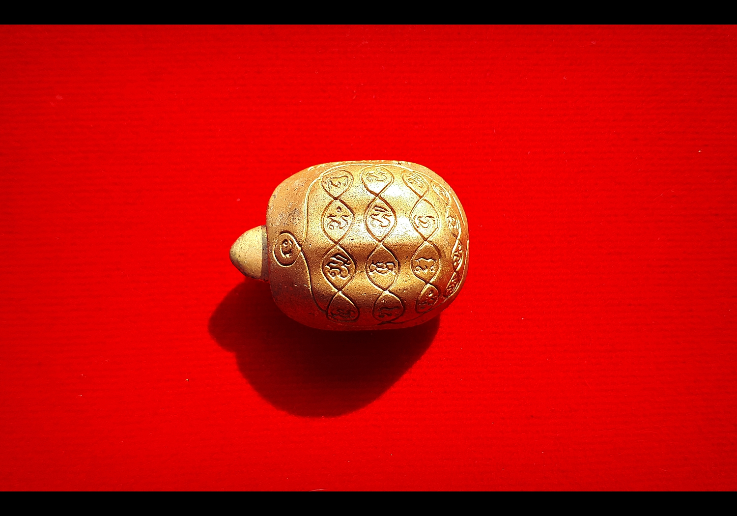 เต่าพยนต์ เนื้อรวมชนวนโลหะ หลวงพ่อกวย วัดโฆสิตาราม รุ่นแรงครู ปี2560 (พิธีเสกใหญ่)