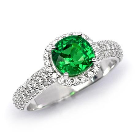 Tsavorite Woman Ring แหวนพลอยกรีนการ์เน็ตล้อมเพชร ทองคำ YG หนัก 3.45 กะรัต เพชร FVVS หนัก 0.36 กะรัต 76 เม็ด พลอยกรีนการ์เน็ต 1.53 กะรัต