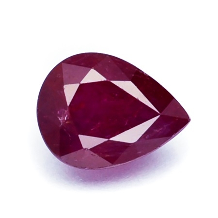 Natural Ruby (Unheated) พลอยเนื้อแข็ง รูปหยดน้ำ ไม่ผ่านการเผา น้ำหนัก 1.71 กะรัต สีแดงสวย สีหวาน ความสะอาดมองตาเปล่ามีตำหนิหน้าเนียน ภายในเม็ดมีตำหนิ