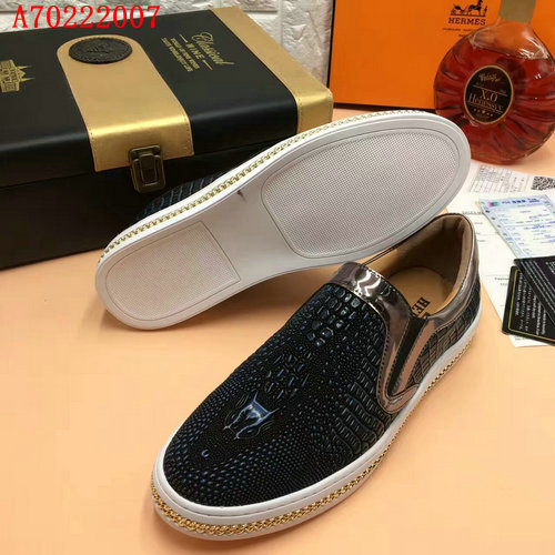 hm men แบบอีกเยอะกดดูด้านในค่ะ size 38-44 ,45-46 มีบางแบบ