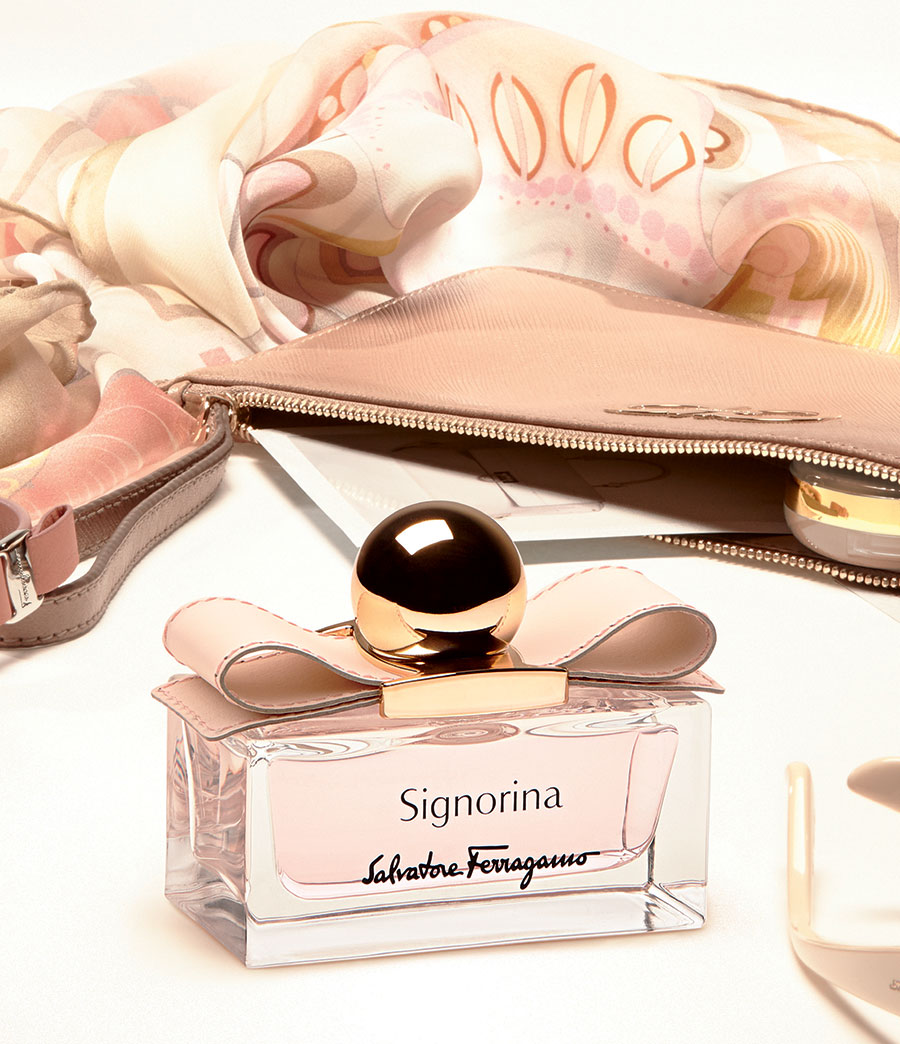 (Tester) Salvatore Ferragamo Signorina Eau de Parfum EDP 1.5mL น้ำหอมกลิ่นฟลอร่าฟรุ๊ตตี้สำหรับสาวมีสไตล์ สดชื่น,อ่อนหวาน,หรูหราและสนุกสนาน