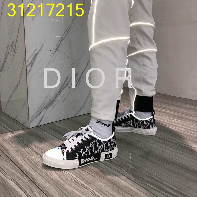 dio men แบบอีกเยอะกดดูด้านในค่ะ size 38-44