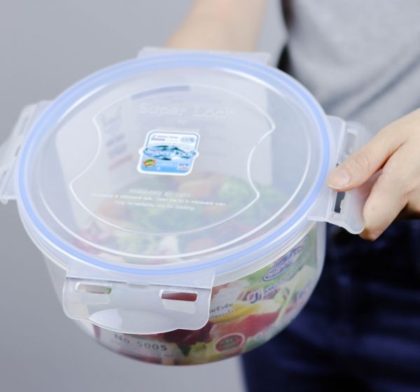 P07997 กล่องถนอมอาหาร Super Lock ความจุ 2.5 ลิตร(ขนาด 21 ซม.(กว้าง) X 21 ซม.(ยาว) X 10.3 ซม.(สูง)) No.5005 (ราคาส่งต่อ 1 โหล: 12 ใบ:เฉลี่ย 65 บต่อใบ)