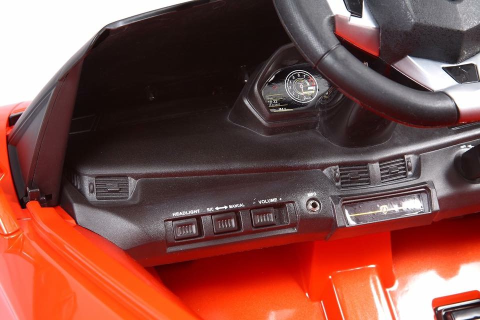 รถแบตเตอรี่พร้อมรีโมทบังคับ Lamborghini Aventador LP700 6V Battery-Powered Ride-On (Red)