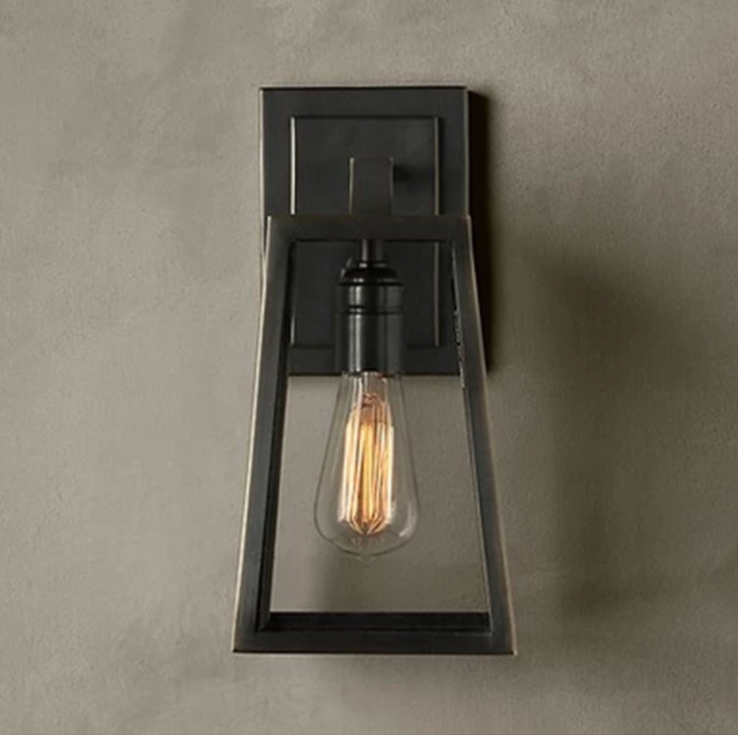 โคมไฟติดผนังทรงกล่องสี่เหลี่ยม