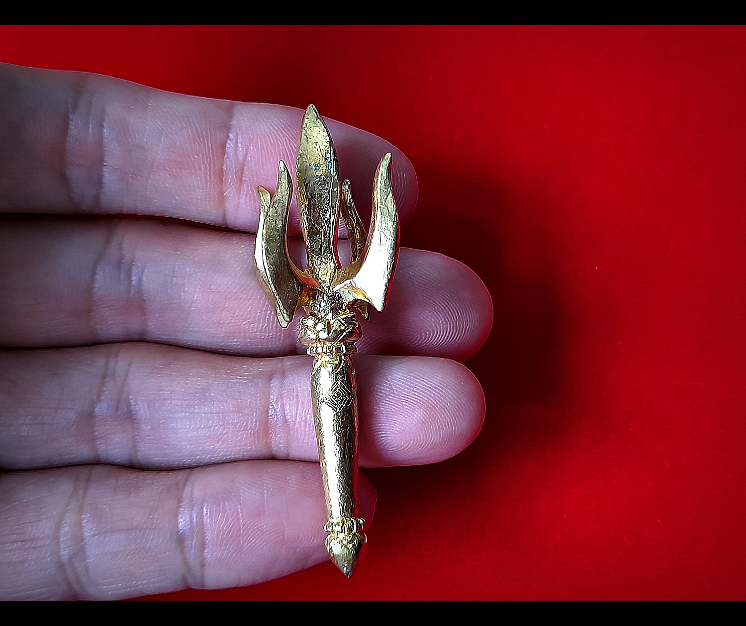 วชิราวุธ(สุดยอดอาวุธของพระอินทร์) (ขนาดใหญ่ 6.2ซม) เนื้อโลหะมหาชนวน ปี2564 #รับประกันแท้ - อฐิษฐานจิตเสกเดี่ยวโดย ครูบาฤษดา วัดสันพระเจ้าแดง(วันป่ายาง) จ.ลำพูน