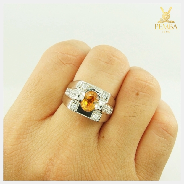 แหวนเพทายเหลือง เงินแท้925 ชุบทองคำขาว เปล่งประกายดั่งบุษราคัม