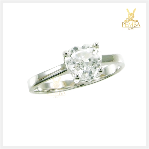 แหวนเพทายขาว เพิ่มเสน่ห์น่าหลงใหล ผู้คนรักใคร่ แหวนพลอยแท้