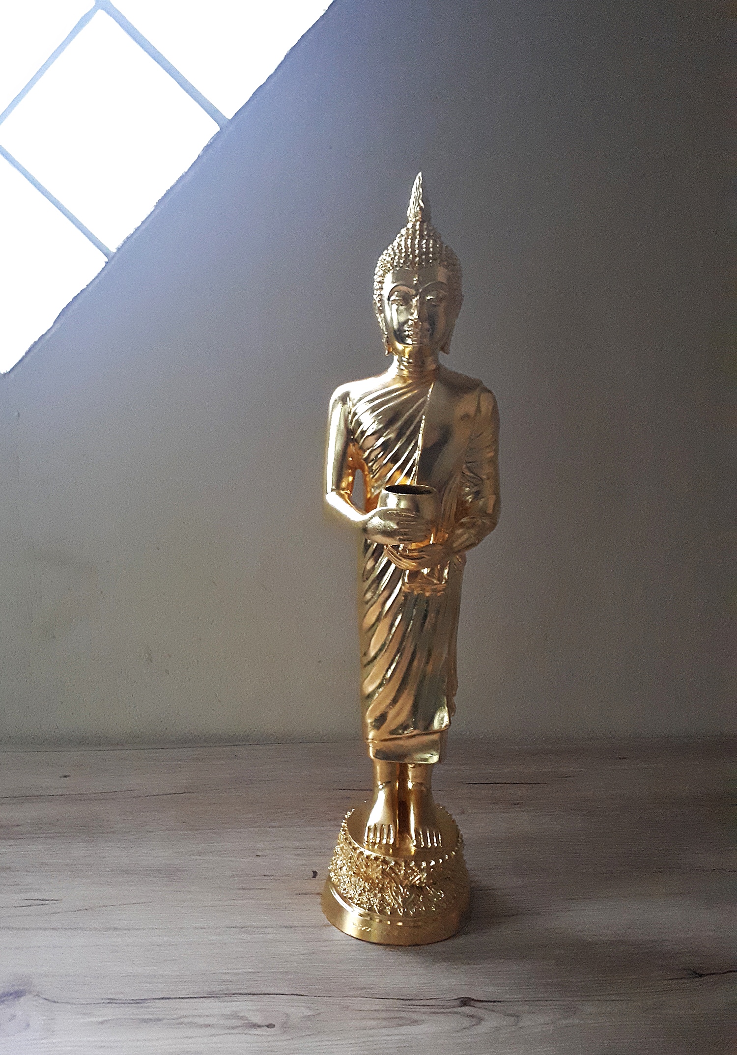 รูปหล่อ พระพุทธ หลวงพ่อไหลมาเทมา(สมเด็จองค์ปฐม ปางอุ้มบาตร อุดมสมบูรณ์มหาลาภ) - เนื้อทองเหลือง ปิดทองแท้ (องค์ใหญ่ขนาดตั้งบูชา สูง26นิ้ว) ปี2563 #รับประกันแท้ - หลวงพ่อเล็ก วัดท่าขนุน เป็นประธานปลุกเสกอฐิษฐานจิต